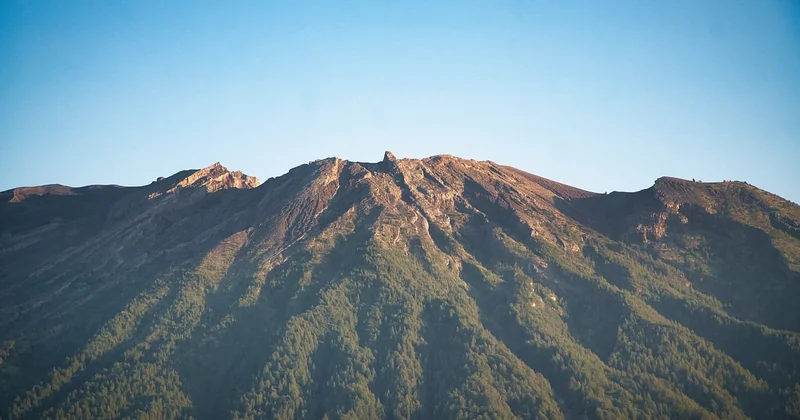 La meilleure période pour randonner sur les volcans indonésiens